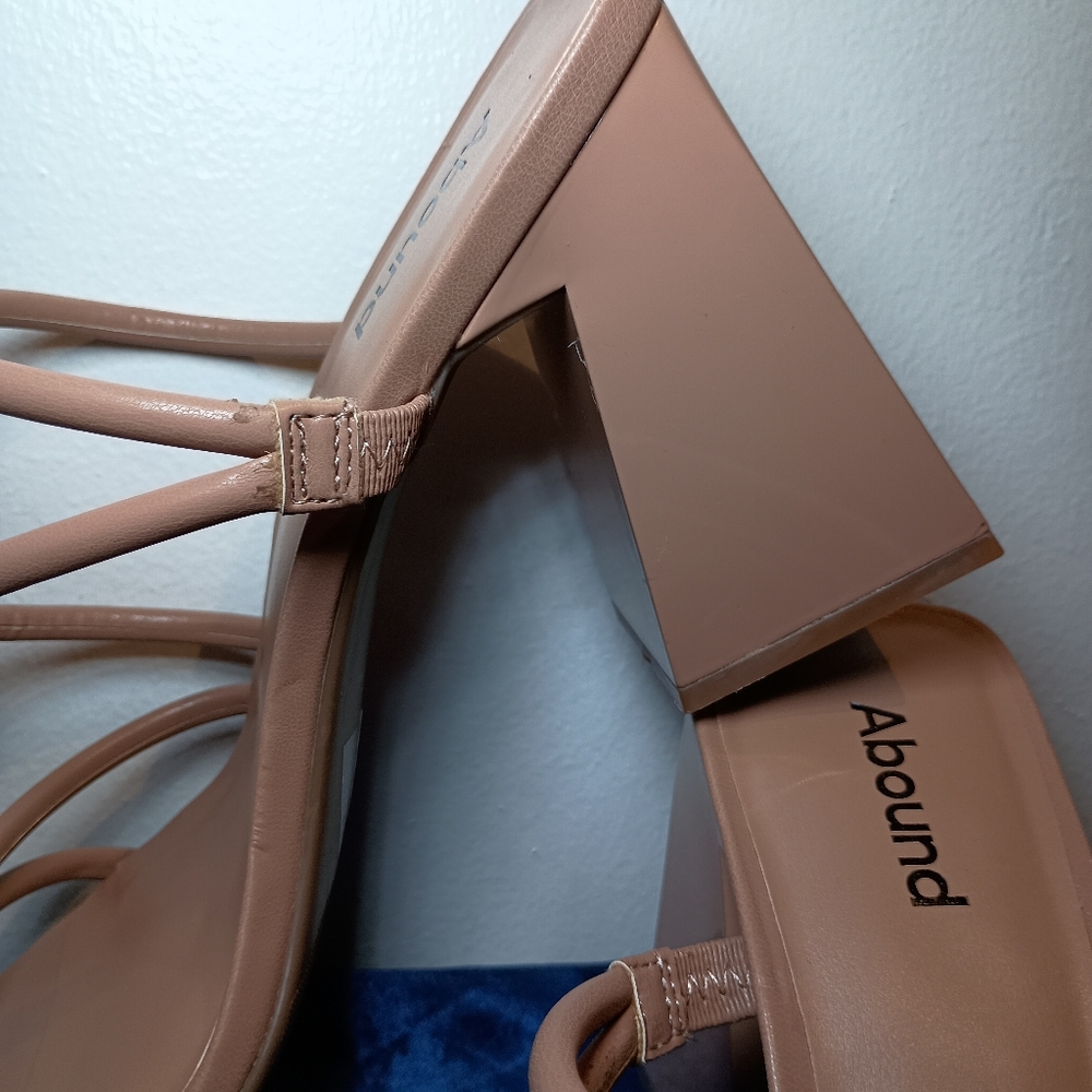 Abound Women's Austyn Strappy Sandal Size 9.5M - Picture 2 of 10